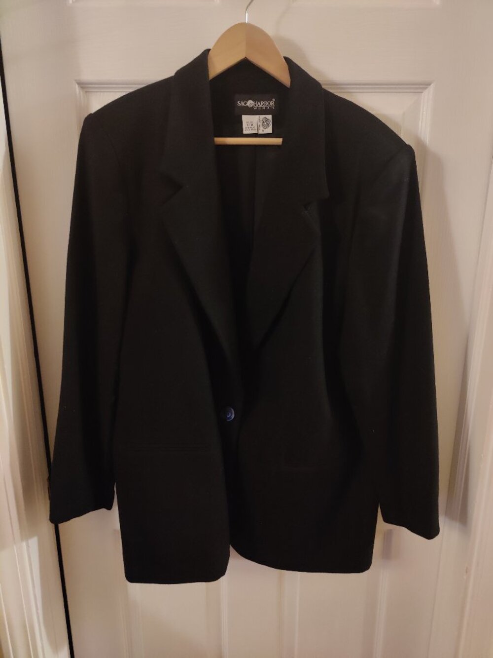 Sag Harbor - 100% Wool Black Blazer - 18W